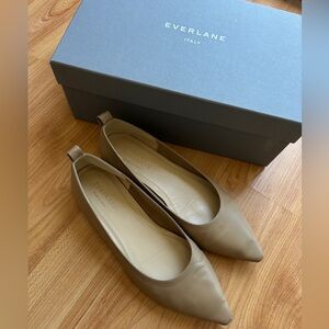 Everlane women shoe flat